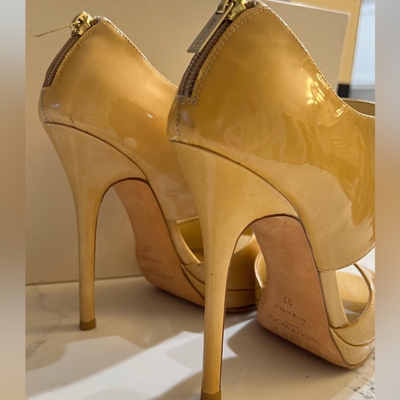 Jimmy Choo, size 37. Nude - Picture 2 of 10